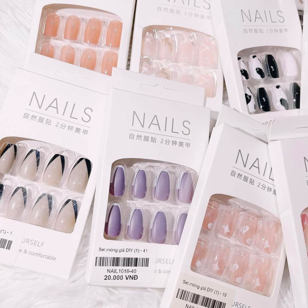 Press on nails